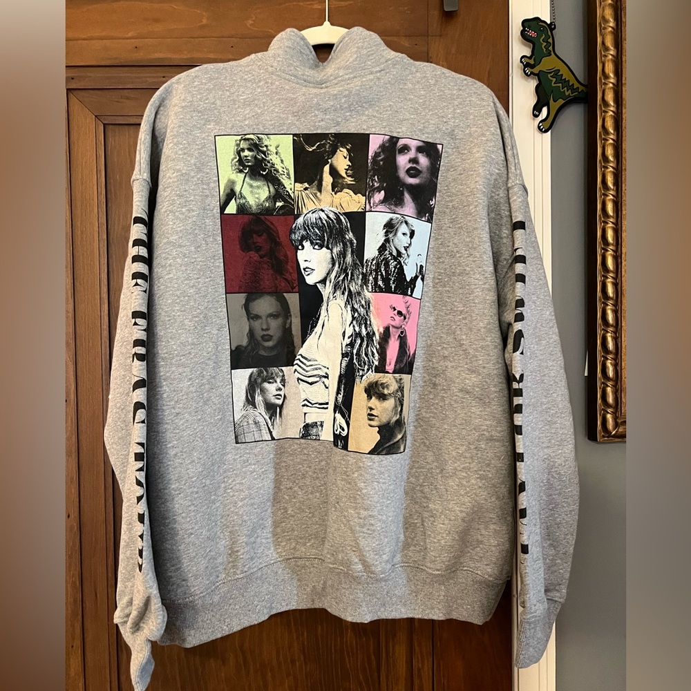 Taylor Swift The Eras Tour 2023 Official Merch Grey Quarter Zip